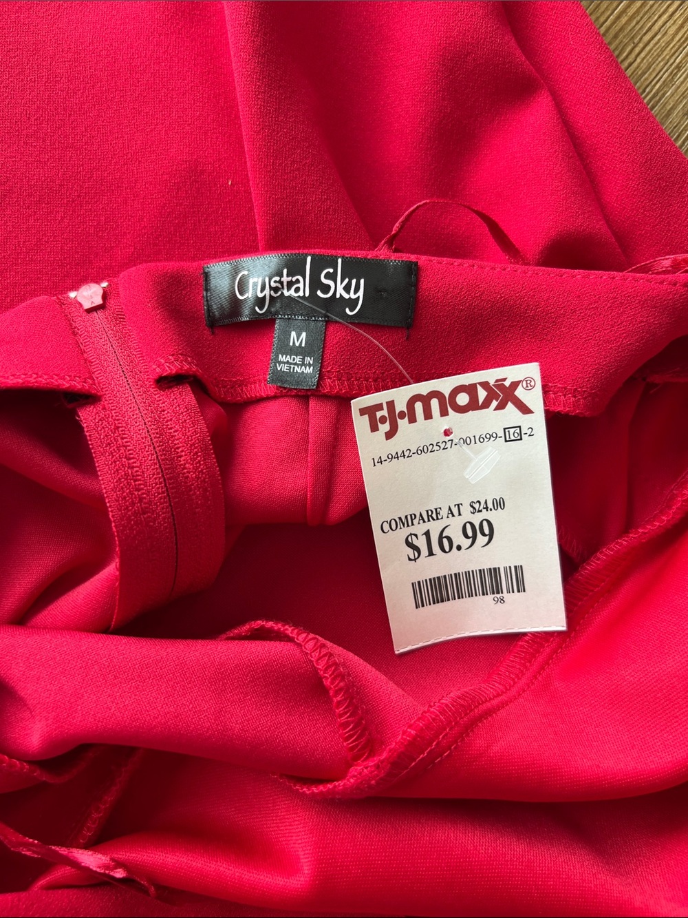 NWT Bright Red Cross-Back Romper - Picture 4 of 7